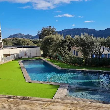 شقة 4 Person Terrace And Pool *