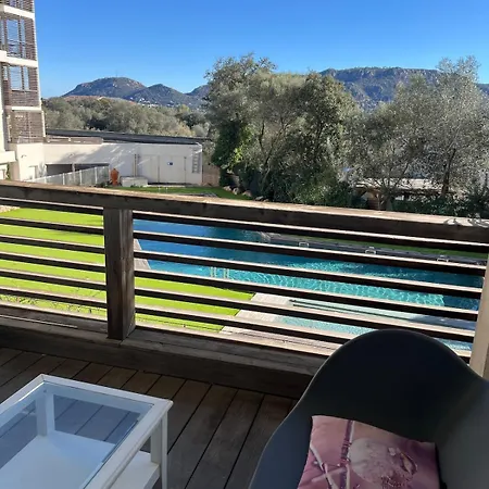 شقة 4 Person Terrace And Pool *