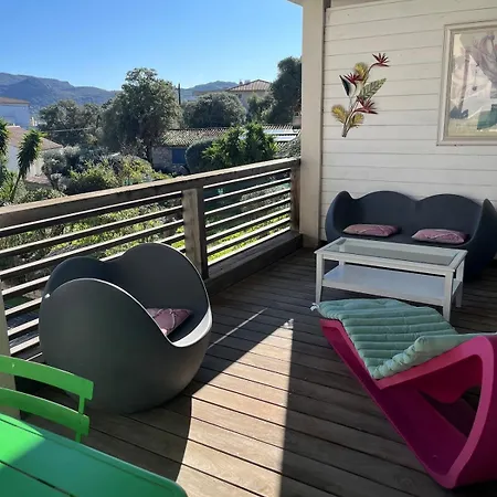 4 Person Terrace And Pool * بورتو فيكشْيو
